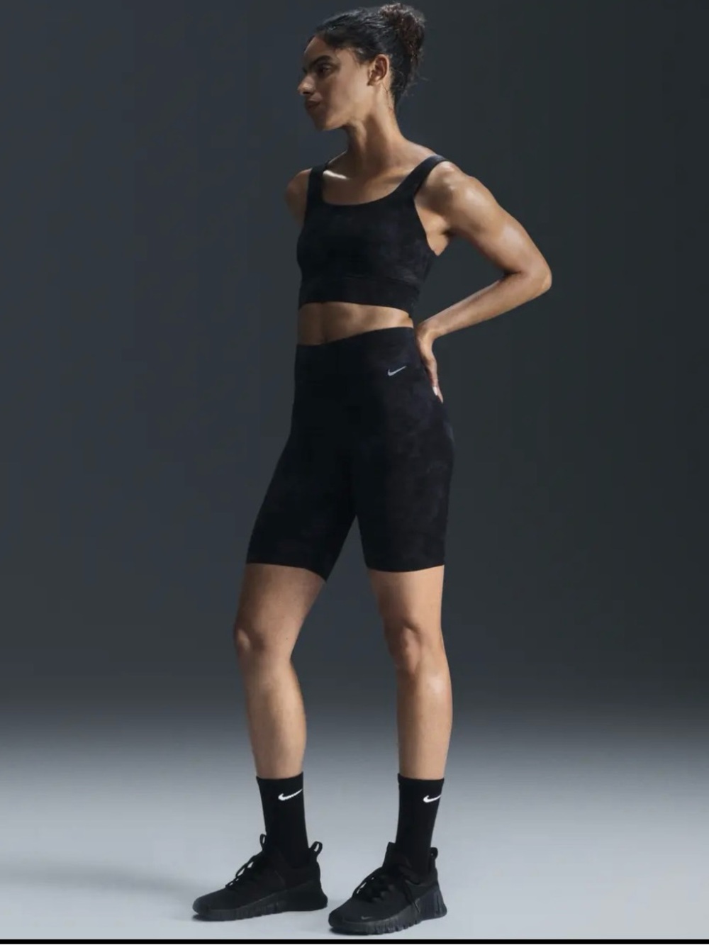 Small- Nike Zenvy Tie-Dye Gentle-Support High-Waisted 8" Biker Shorts + Bra